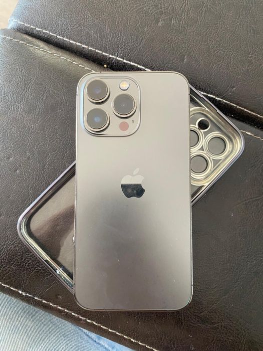 Vand sau schimb iphone 13 pro