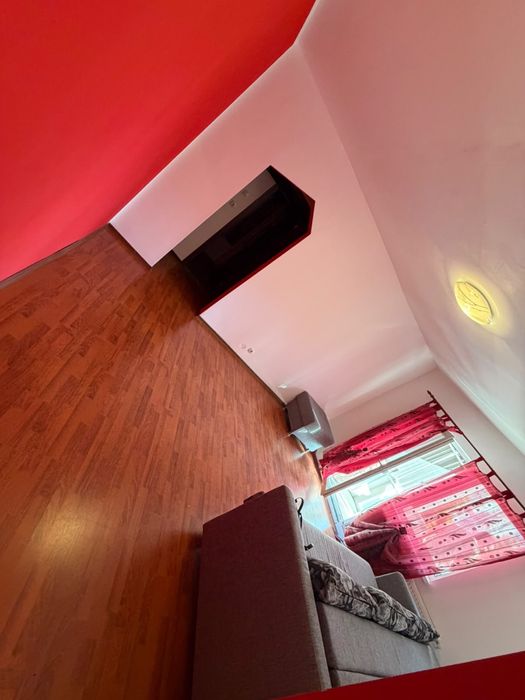 Inchiriez apartament