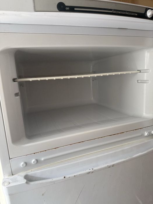 Отдам холодильник