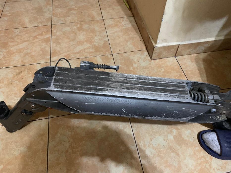 Vând placa de e.twow SE