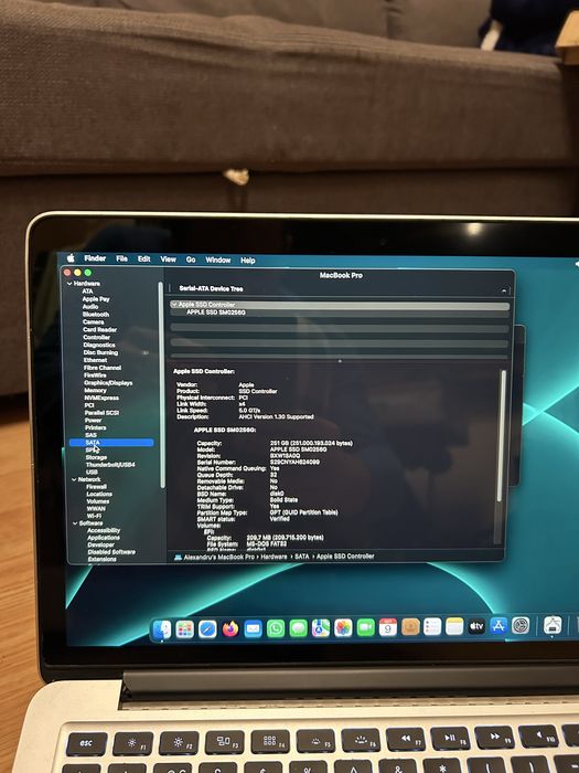 MacBook Pro 13" Retina 2015 (A1502) | i5 | 8GB RAM | 256GB SSD | BATERIE NOUĂ + TASTATURĂ NOUĂ