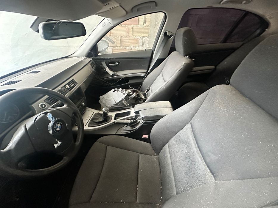 BMW 318 продава се ЦЯЛАТА (не на части)