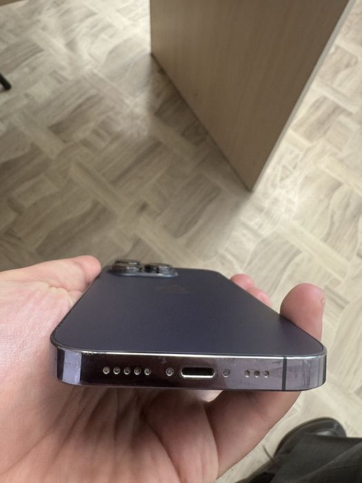 iPhone 14 Pro DEEP PURPLE