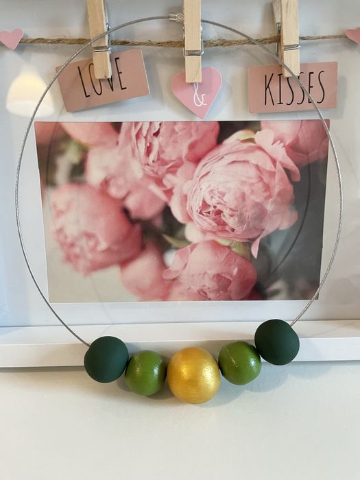 Coliere Pinocchia, pentru un plus de feminitate