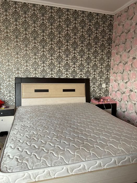 Спальный кравать