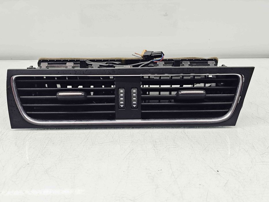 Grila aerisire centrala Volkswagen Passat B7 (362) [Fabr 2010-2014] 8