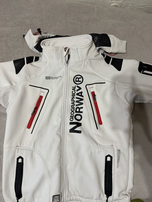 Мъжко яке Norway XL подходящо и за L