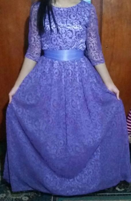 Красивое платье.