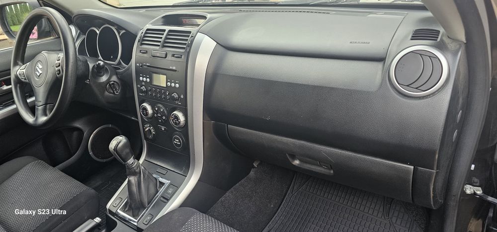 Suzuki Grand Vitara 1.9 diesel 4x4 usor avariat