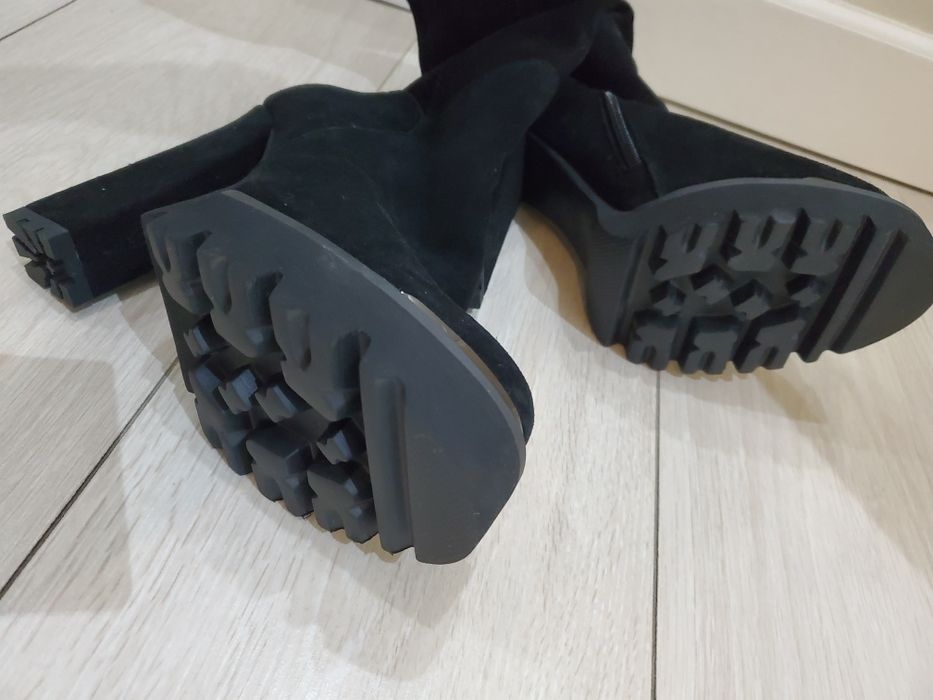 Сапоги высокие черные, замшевые,  новые