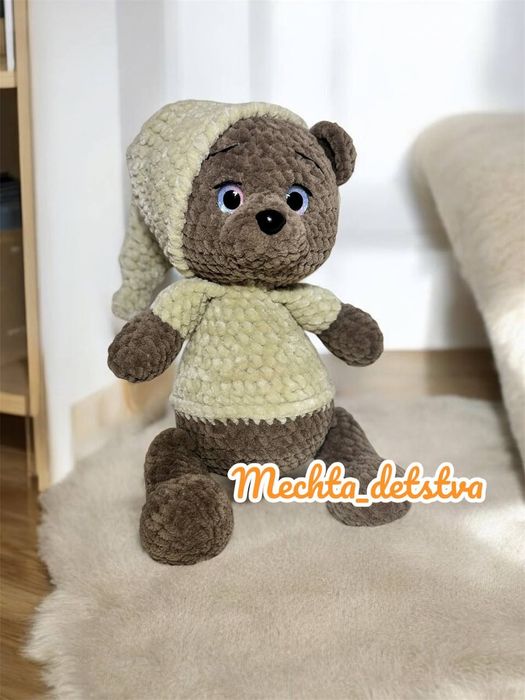 Плюшевый мишка в пижамке