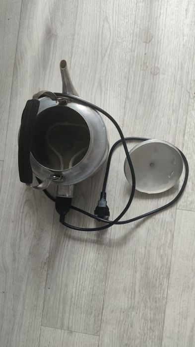 Продам чайник электрический