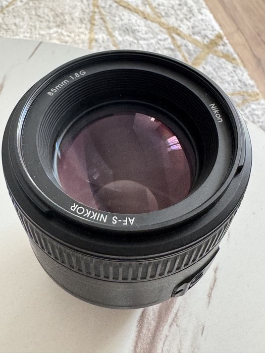 Obiectiv Nikon 85mm f/1.8G AF-S NIKKOR