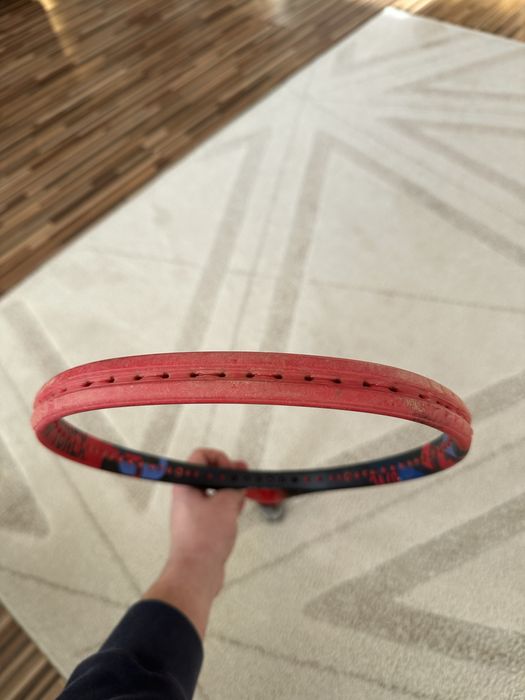 Vând Yonex Vcore 95