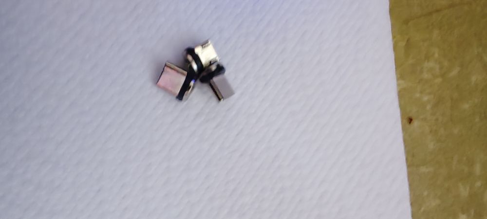 Cablu încărcare magnetic