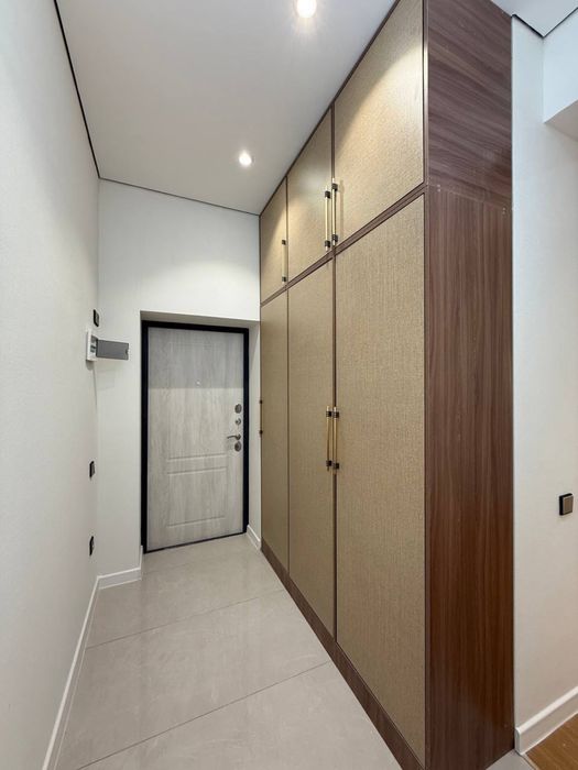 Жк Comfort House 4/7/10 75м2 Торговый центр Мега