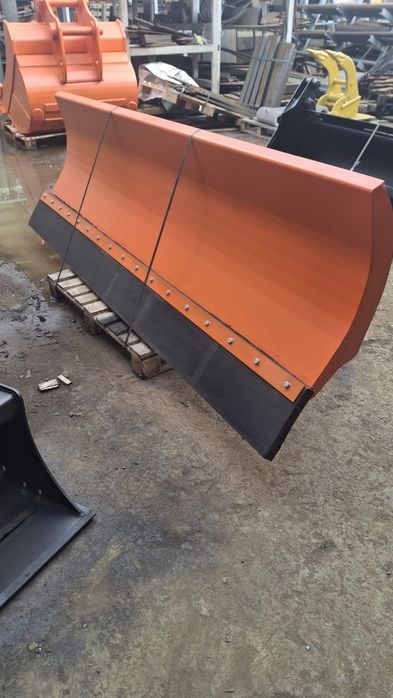 Lama deszapezire mini-incarcatoarele tip Bobcat