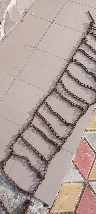 Plase lanț 4x2 sau 4x4