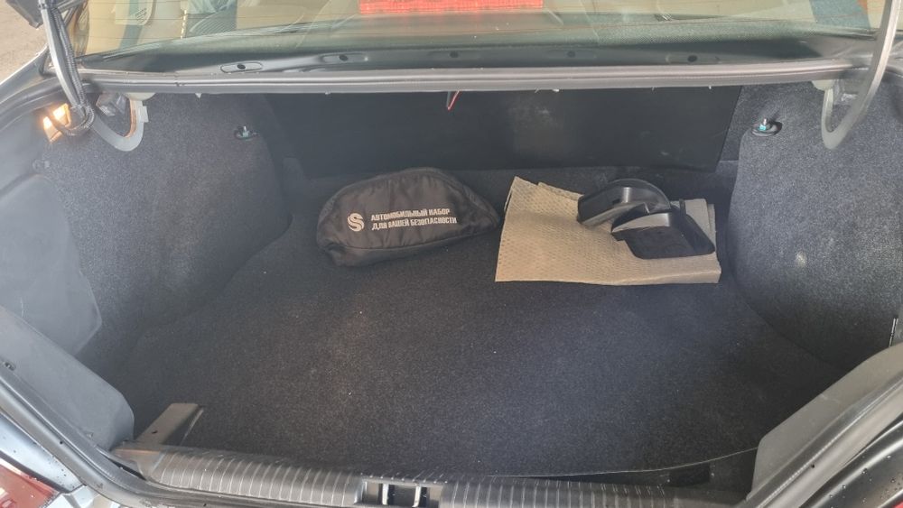 Yengi nexia 2 srochna sotiladi