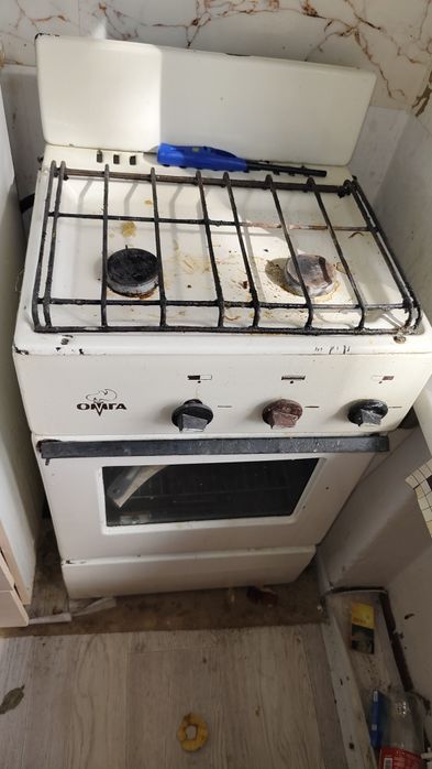 Продам газ плиту