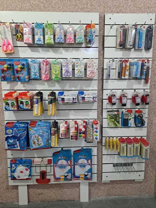 Савдо дукони учун комплект мебеллар туплами.