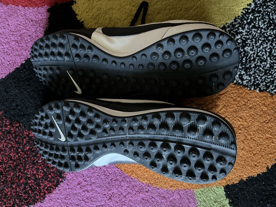 Vând ghete de fotbal Nike Tiempo