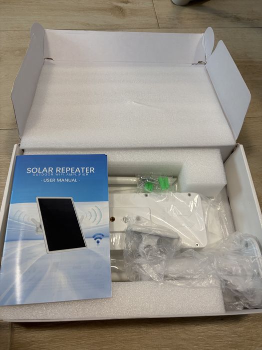 Extender WiFi Solar R7 Exterior 2.4 GHz 300 Mbps 20000 mAh Panou Solar 15W IP65