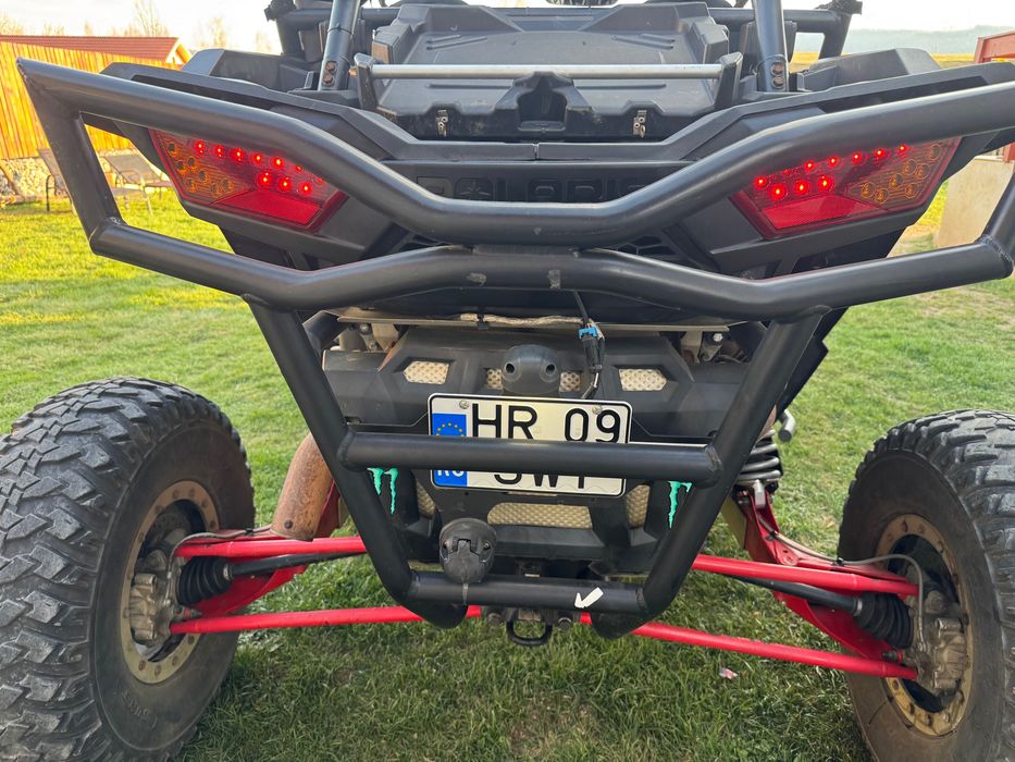 Polaris Rzr 1000 buggy