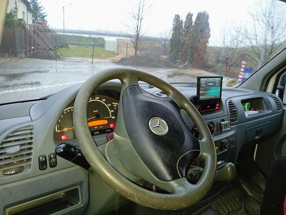 Vând Mercedes sprinter 211 CDI