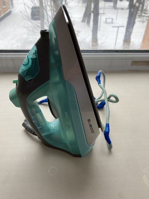 Утюг  в рабочем состоянии