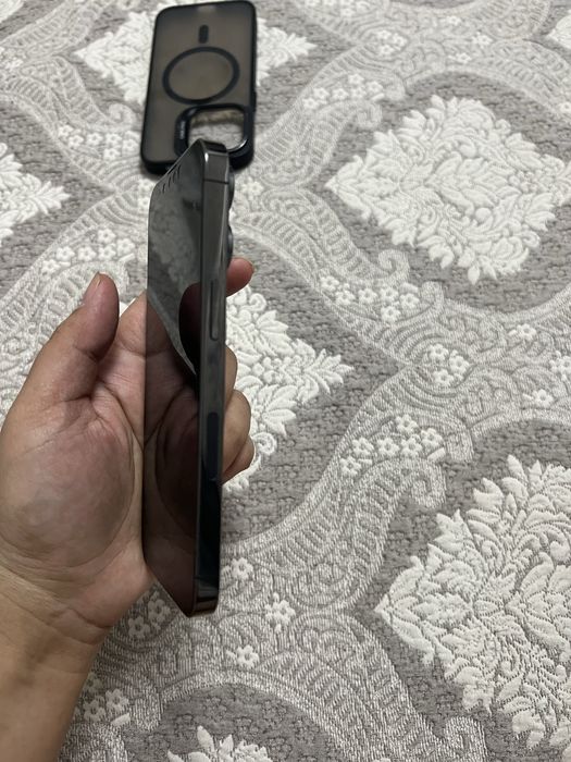 Продам Айфон 13 Про