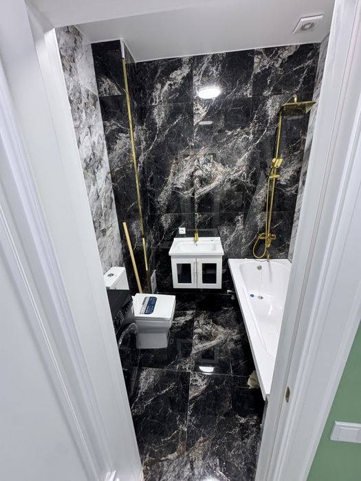 Продается квартира 4х комнатная.