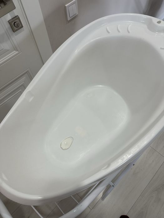 Стойка для ванночки, детская ванночка