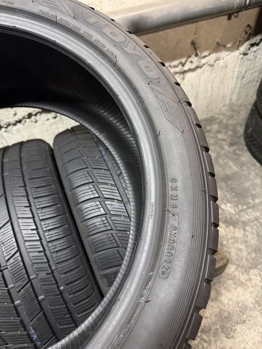 265/40/20 зимни гуми Toyo 4 броя  (DOT22)