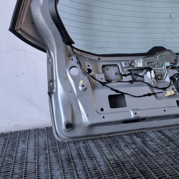 Haion Cu Luneta Mitsubishi Outlander 2009 - 2012 SUV 4 Usi Cool Silver A31 (1445)