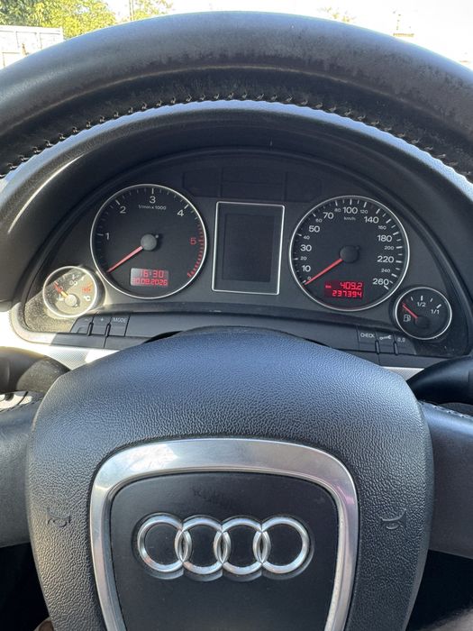 AUDI A4 2005 — imagine 2