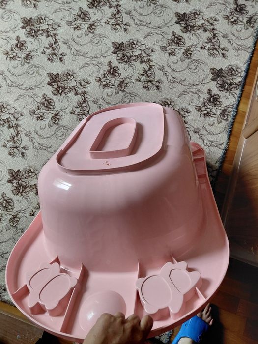 Продаю детский тазик 2000т