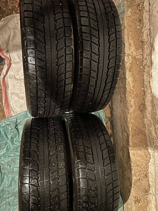 Продам комплект шин Treangle 185/65/15