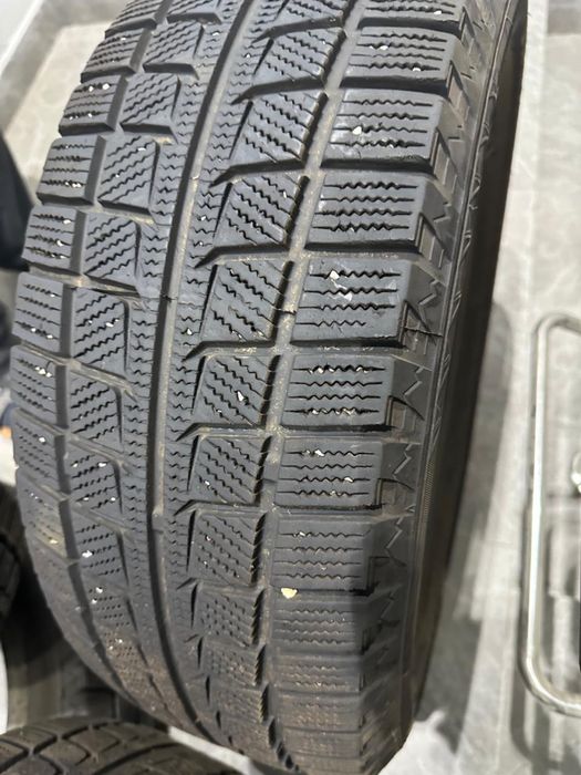Зимние 16размер 215/60