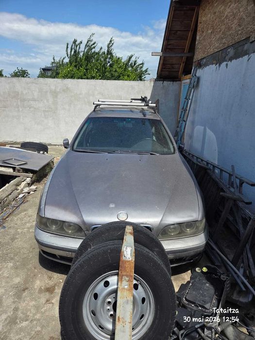 Vand BMW E39 pentru restaurat!