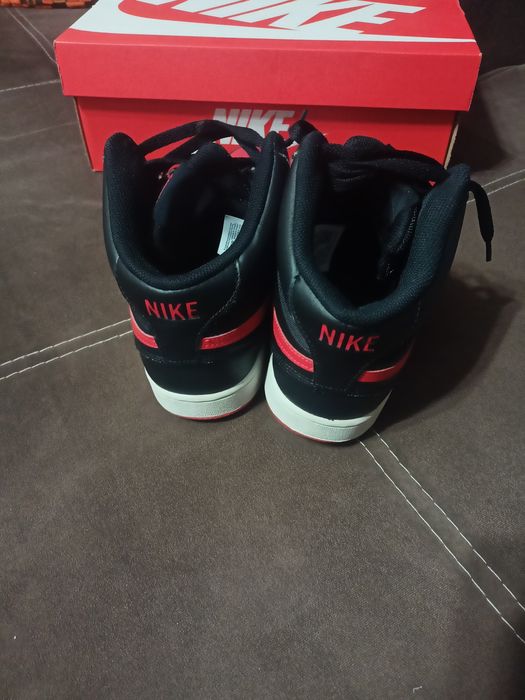 Nike court visión