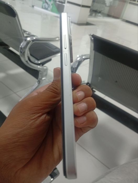Honor x7c sotiladi !