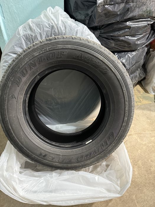 Продам шины на ландкрузер прадо!