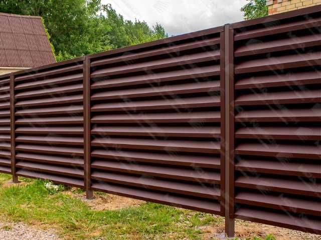 Забор жалюзи горизонтальный