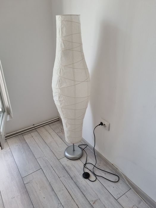 Comoda, noptiere, covorase, lampadar