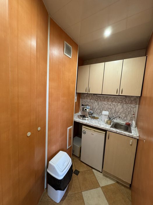 Дава се под наем Офис в Стара Загора, Център - 77 кв.м за 357 € - Снимка #5