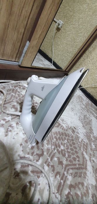 Утюг Braun 2000watt