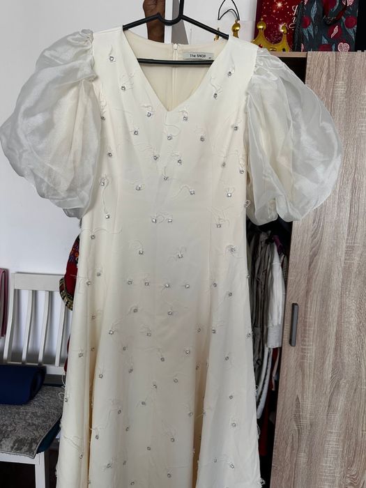 Продается вечерняя платья