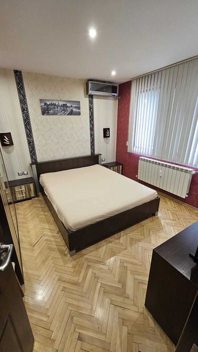 Дава се под наем Двустаен апартамент в Плевен, Идеален център - 68 кв.м за 357 € - Снимка #4