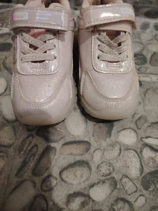 Маратонки светещи 23ти размер